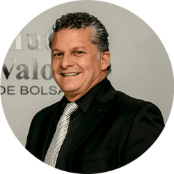 Lic. Roberto Ramírez
